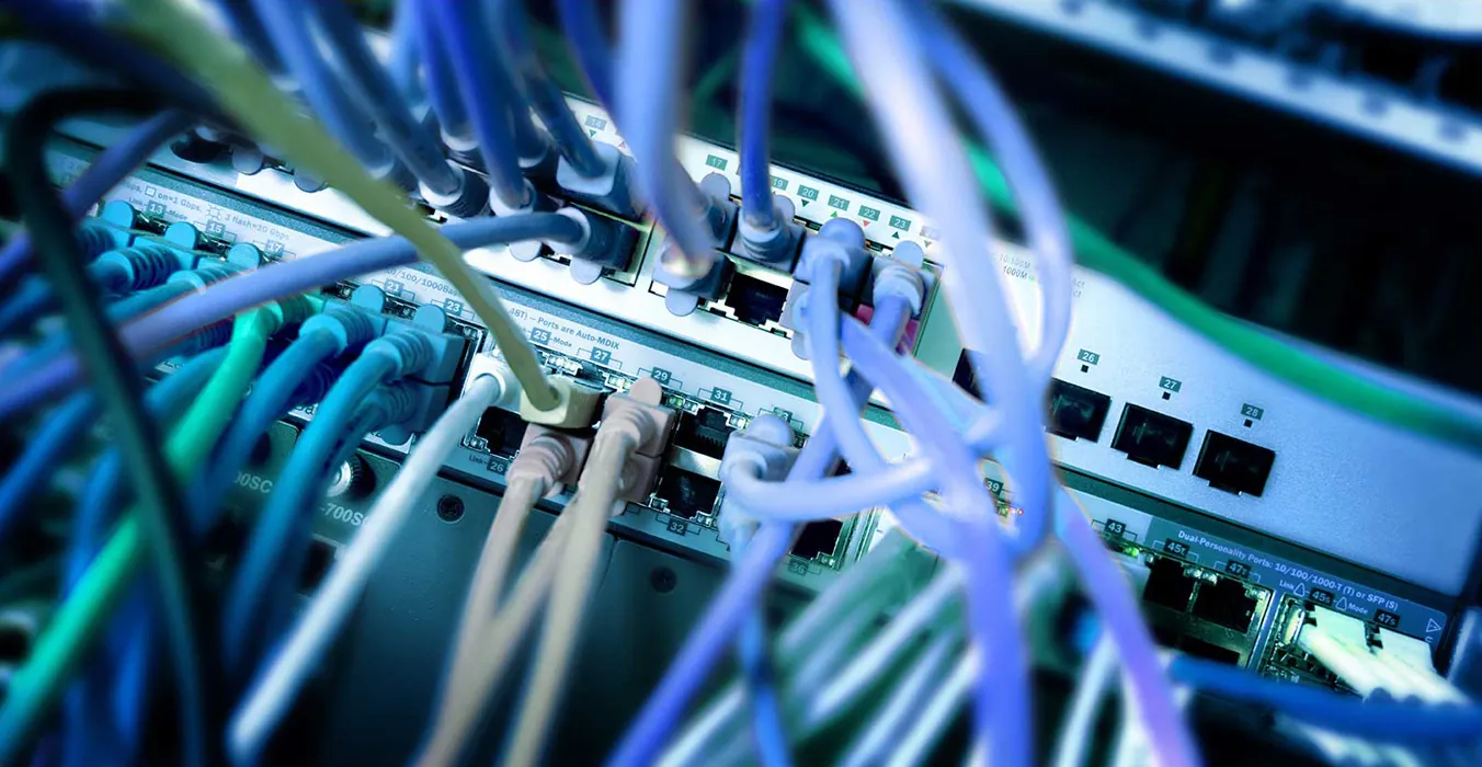 School network infrastructure features – High-speed connectivity, secure cabling, and server management